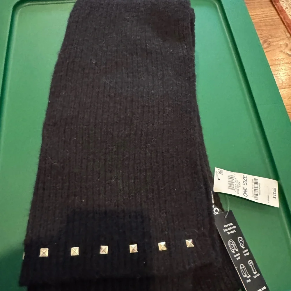 NWT INC International Concepts Women’s Stud Trim Black Convertible‎ Wrap Scarf